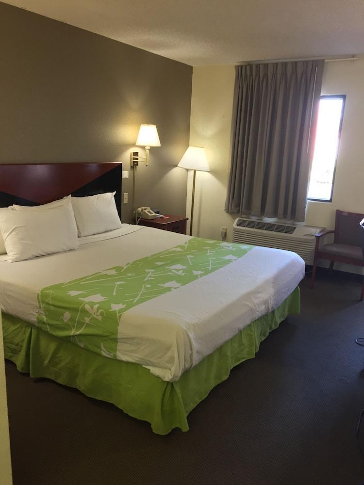 Econo Lodge Dothan Eksteriør billede