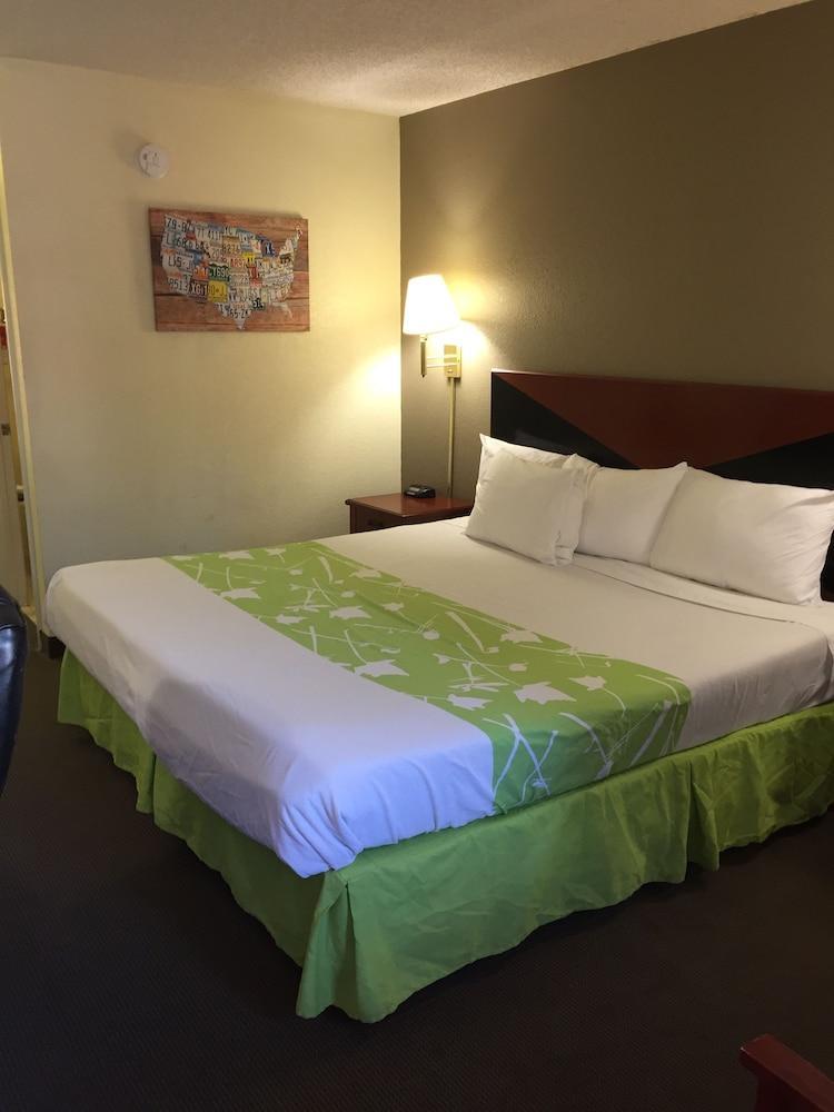 Econo Lodge Dothan Eksteriør billede