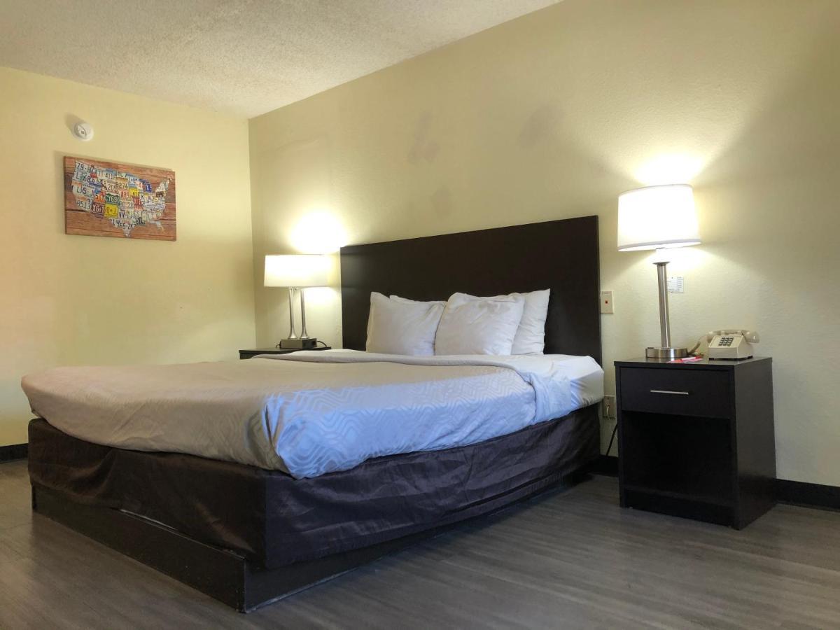 Econo Lodge Dothan Eksteriør billede