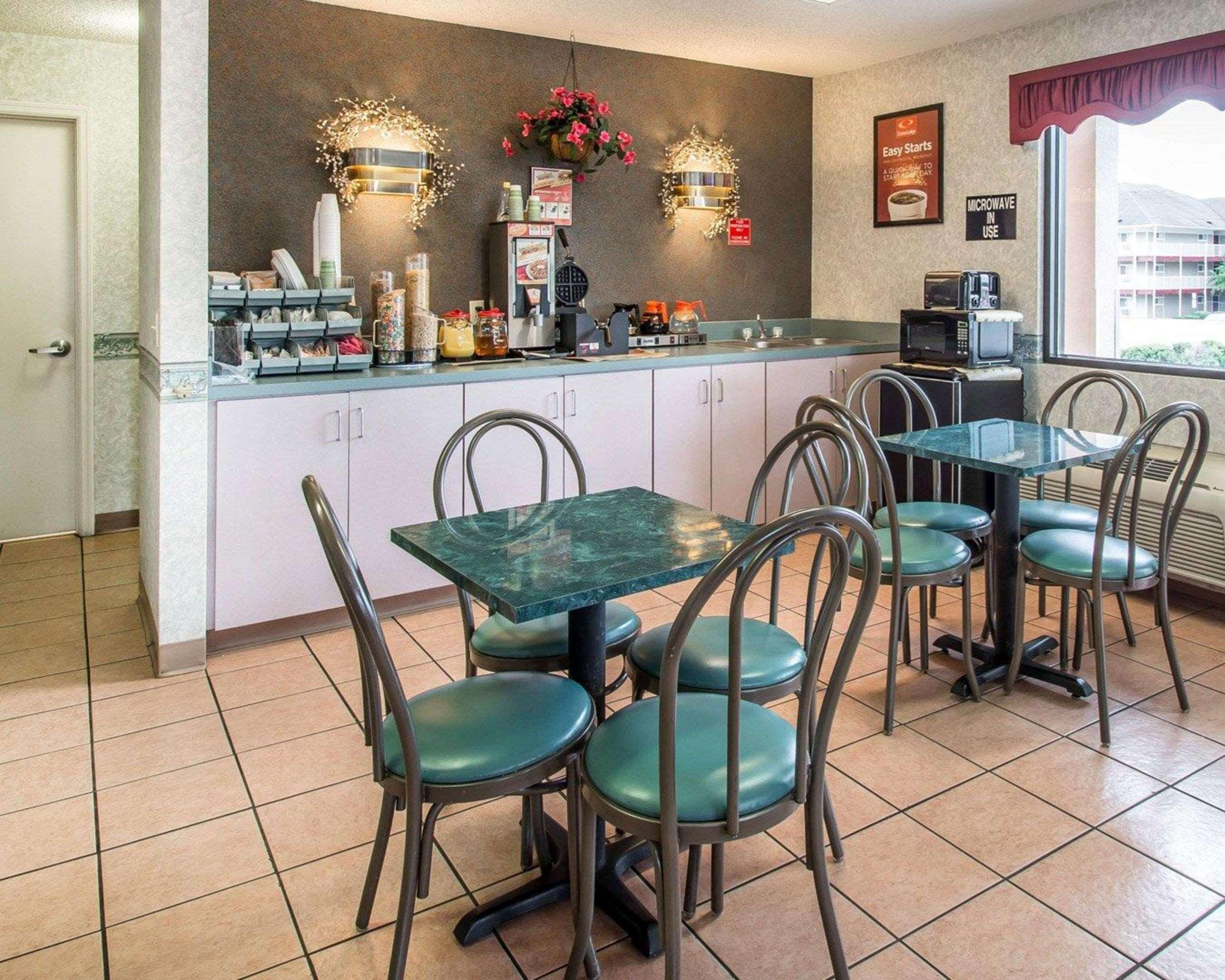 Econo Lodge Dothan Eksteriør billede