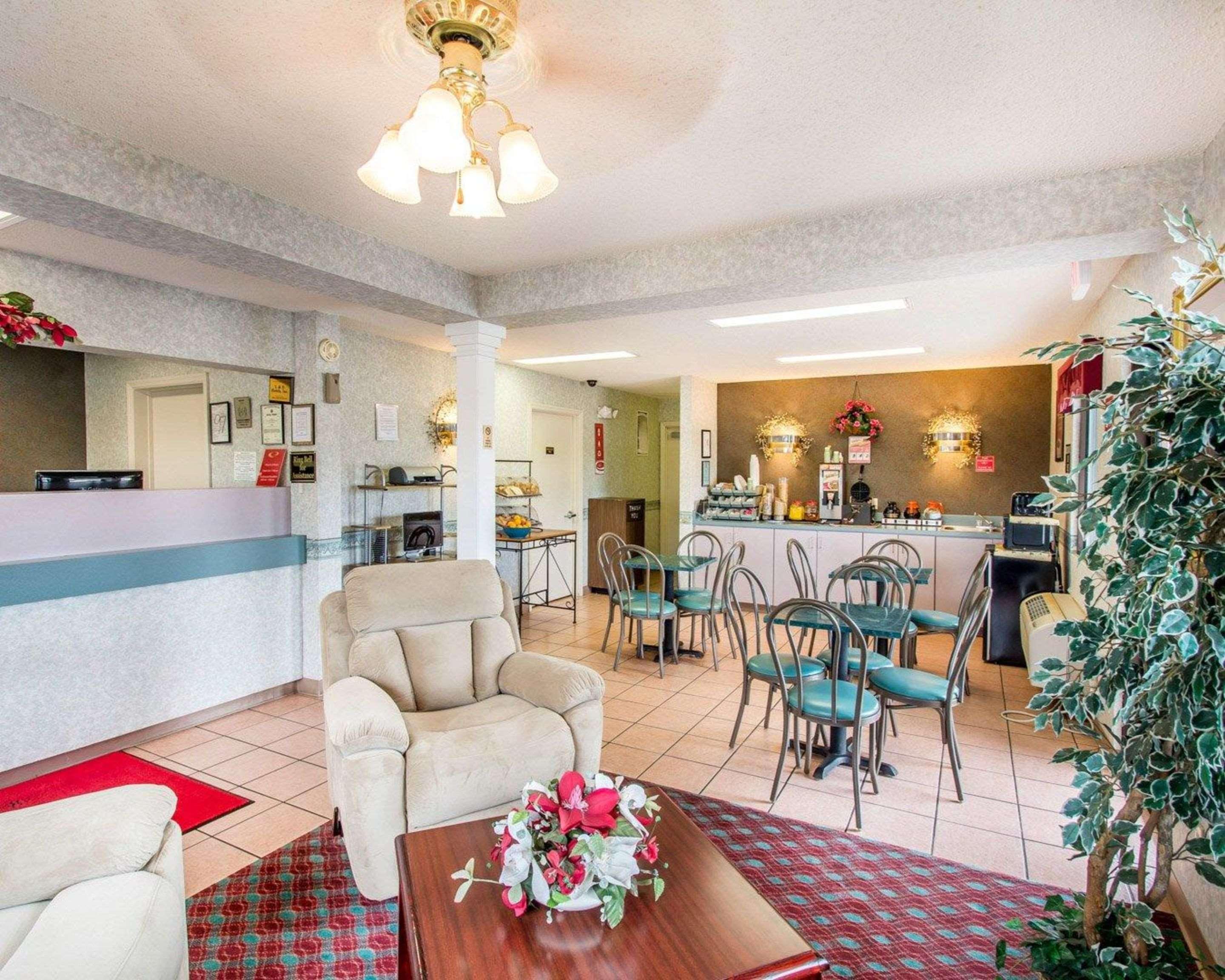 Econo Lodge Dothan Eksteriør billede