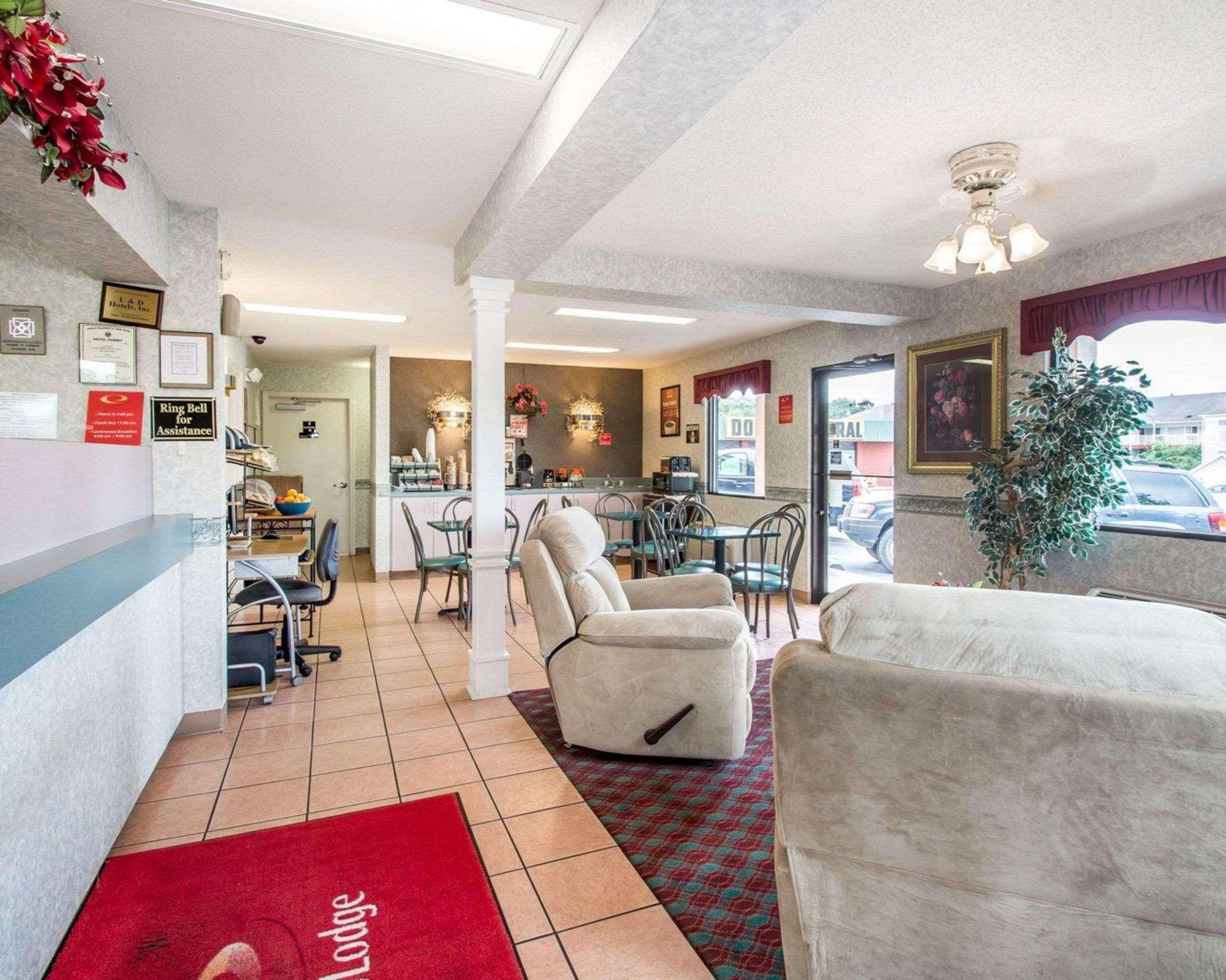 Econo Lodge Dothan Eksteriør billede