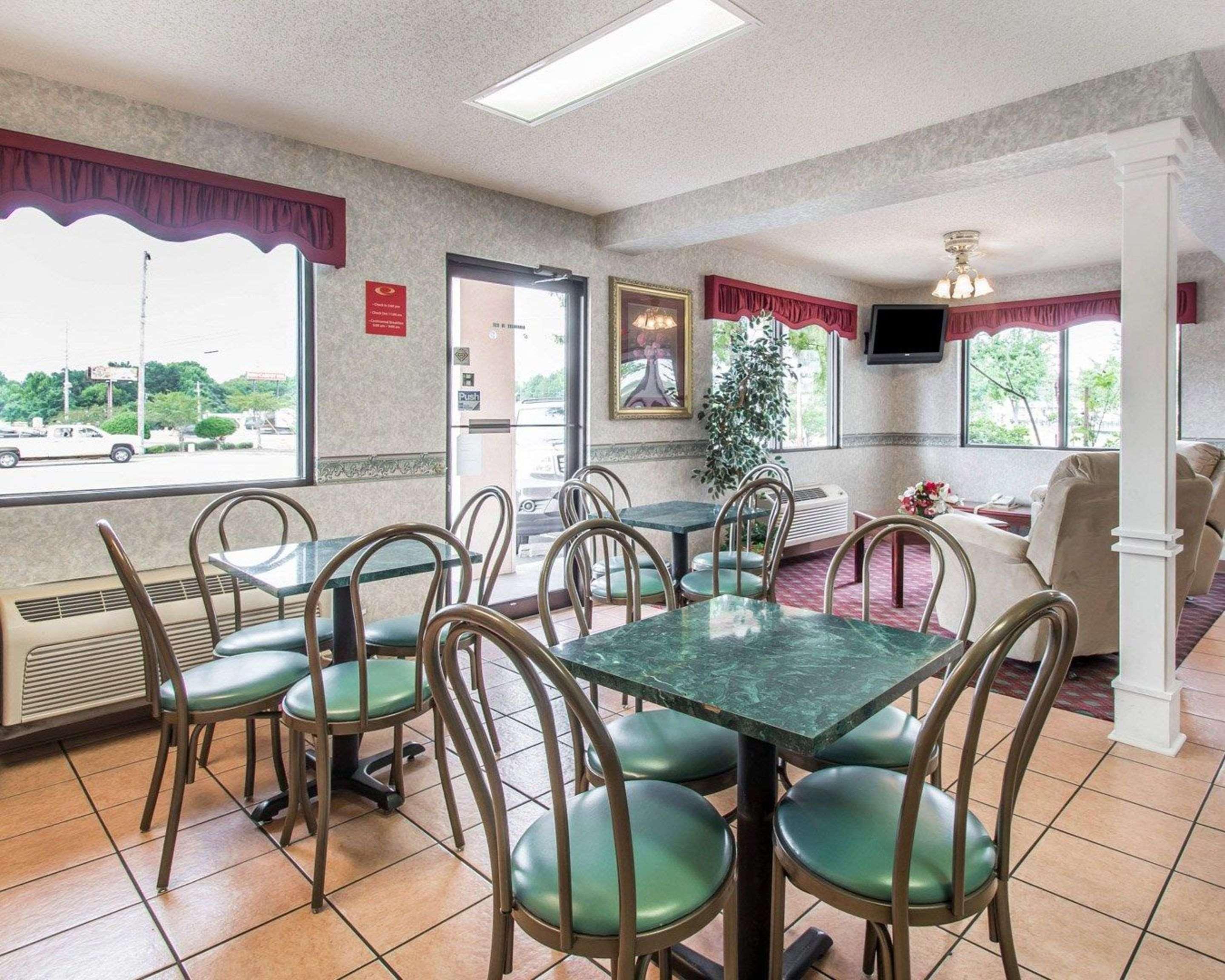 Econo Lodge Dothan Eksteriør billede