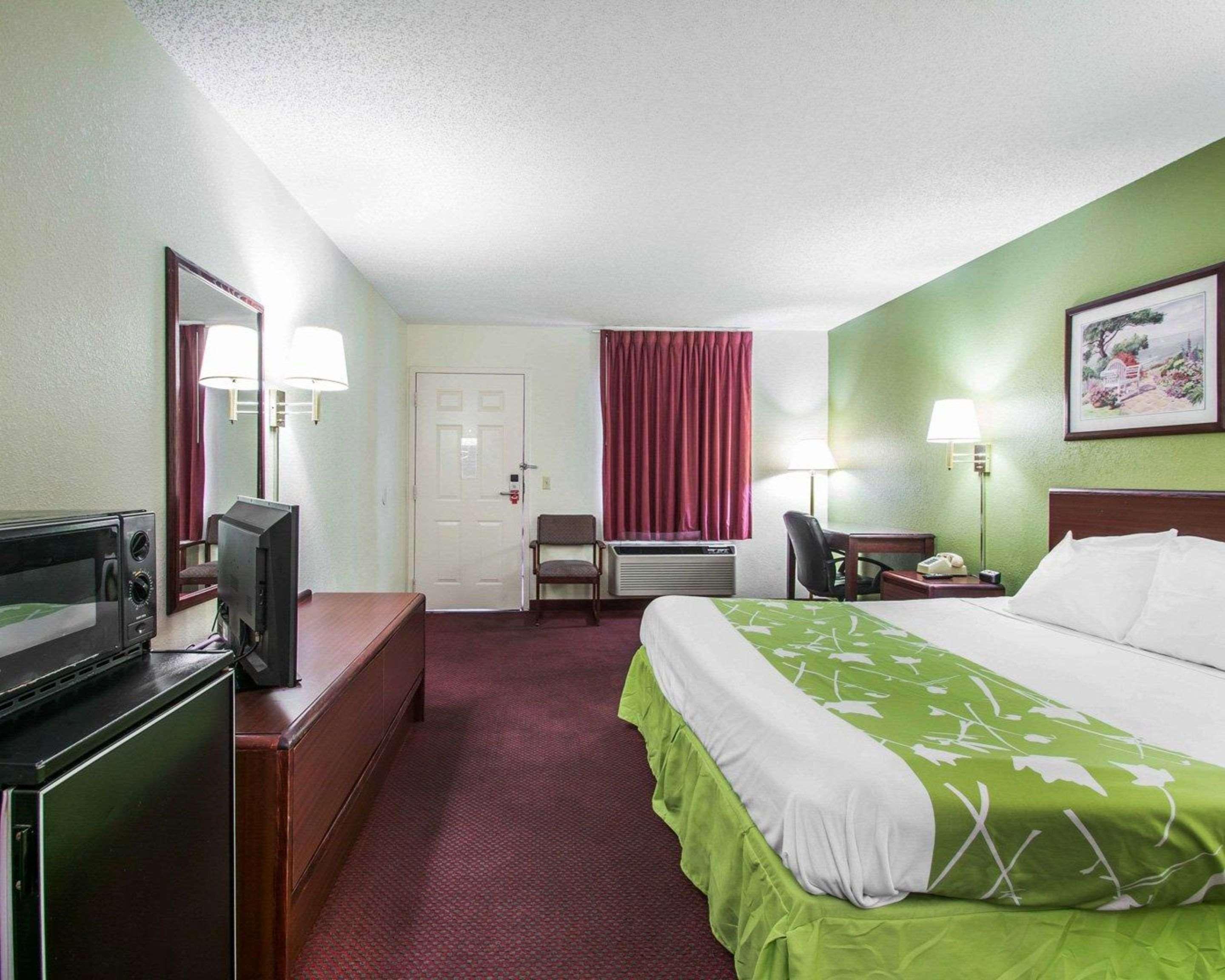 Econo Lodge Dothan Eksteriør billede