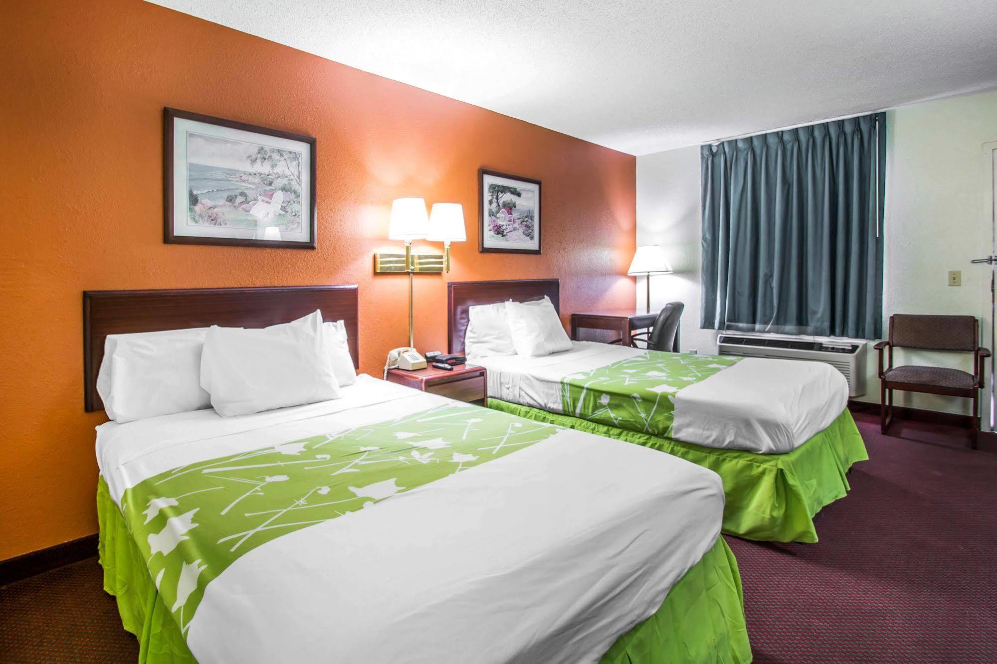 Econo Lodge Dothan Eksteriør billede